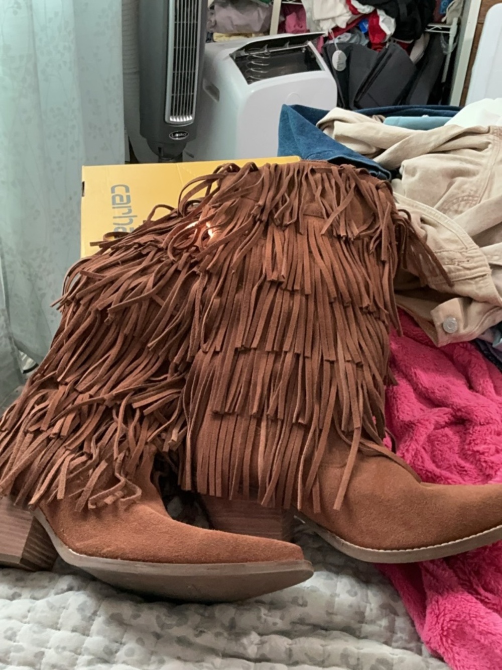 Woman’s Dingo fringe boots